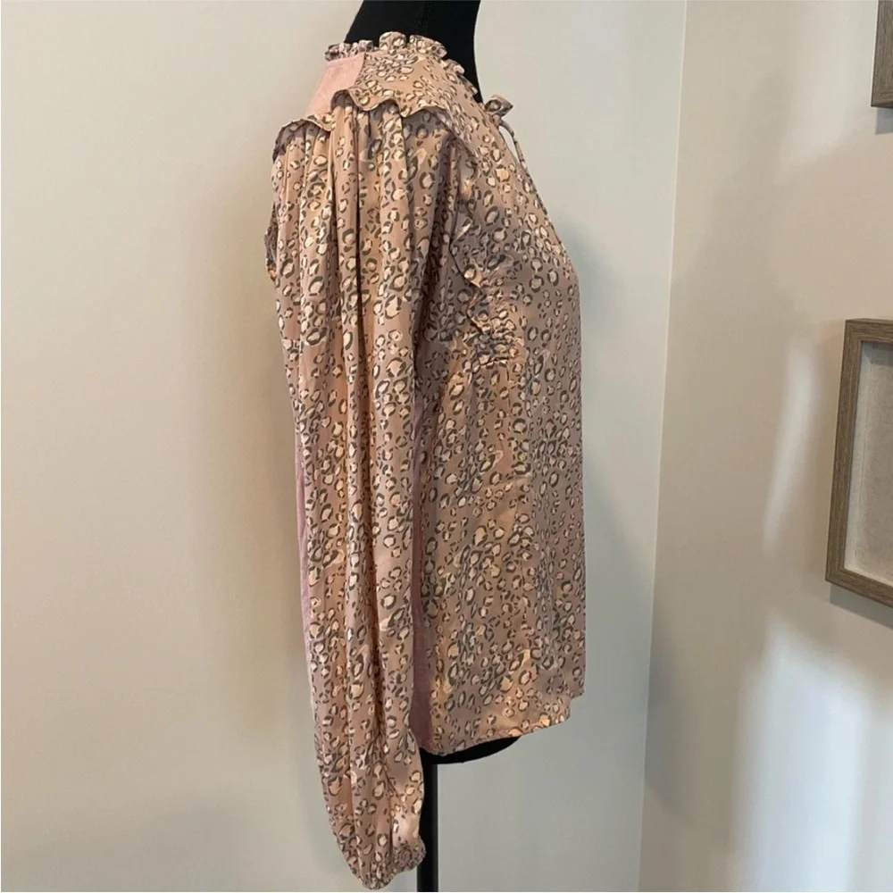 Anthropologie Dolan Pink & Grey Leopard Print Ruffle Blouse Oversized EUC - Picture 4 of 12